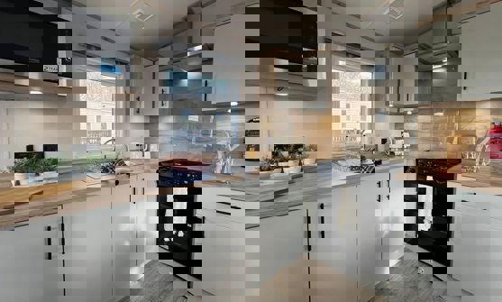 Modern contemporary open plan kitchen