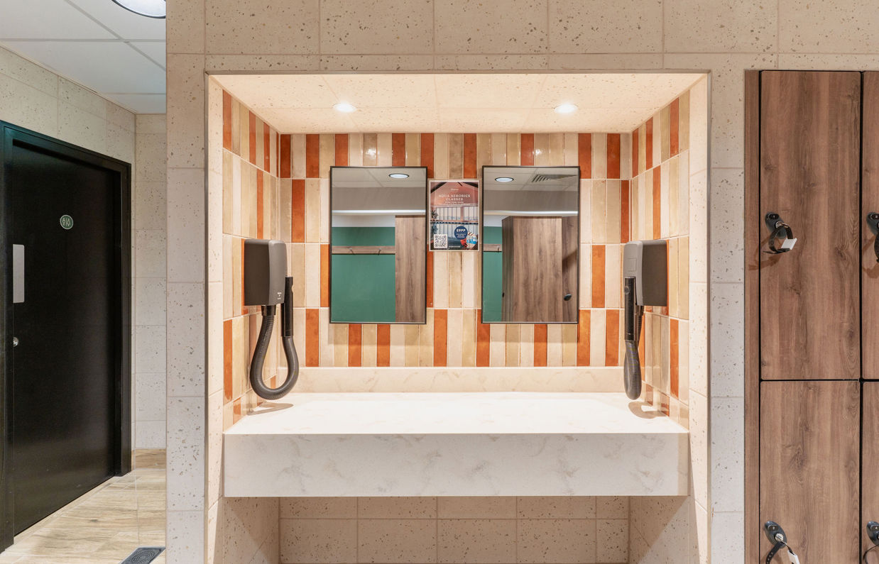 The Barn Swimming Pool Changing Room Vanity Area