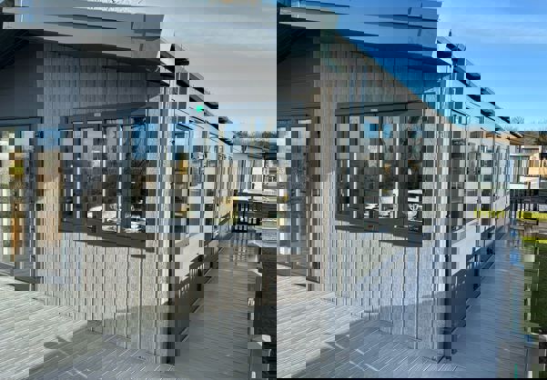 Exterior of Victory Franklin including decking