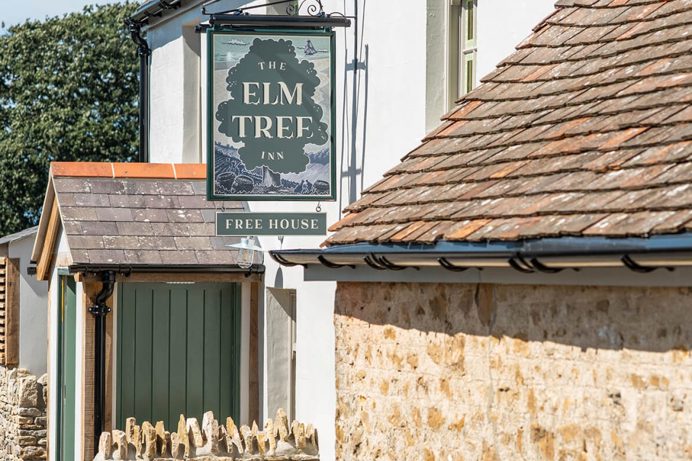 A cosy quaint pub among the countryside
